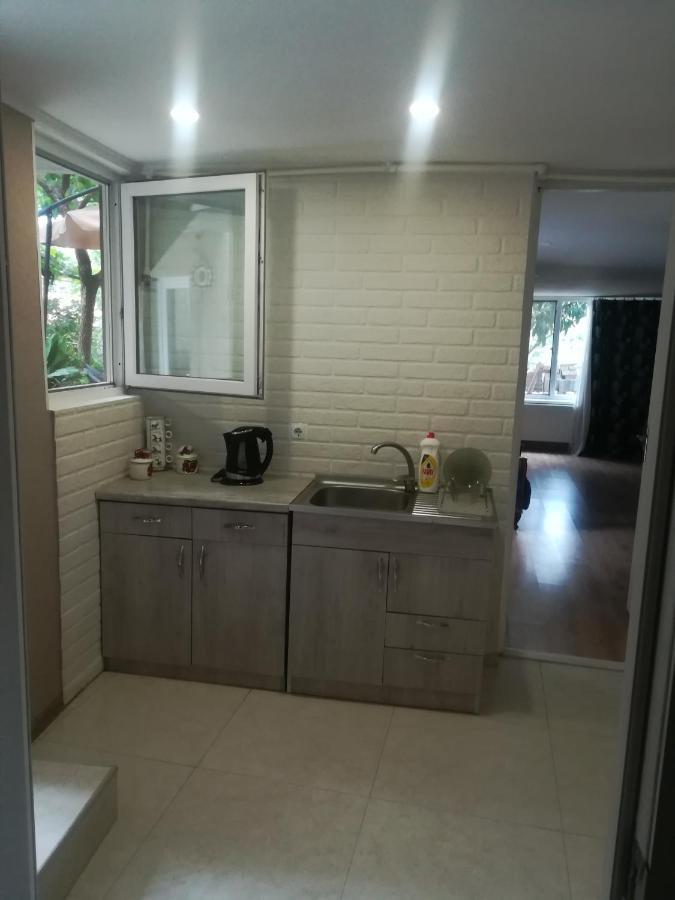 Tbilisi Guesthouse Nini מראה חיצוני תמונה